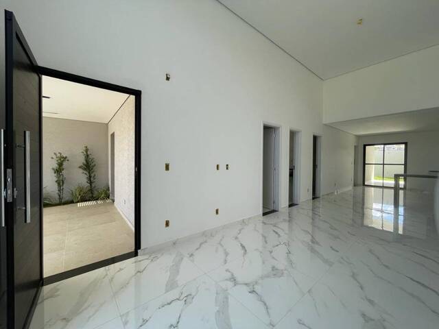 Casa para Venda em Atibaia - 4