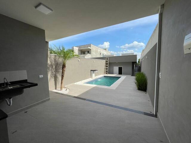 Casa para Venda em Atibaia - 3