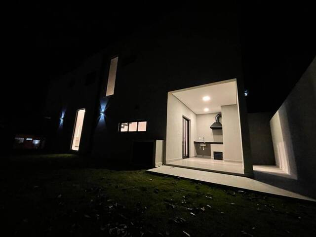 Sobrado para Venda em Atibaia - 2