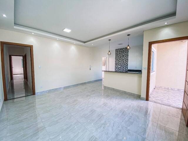 Casa para Venda em Atibaia - 4