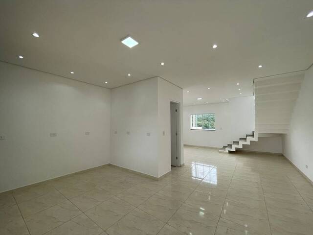 Sobrado para Venda em Mairiporã - 2