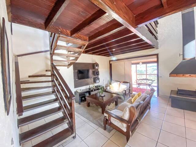 Sobrado para Venda em Atibaia - 3