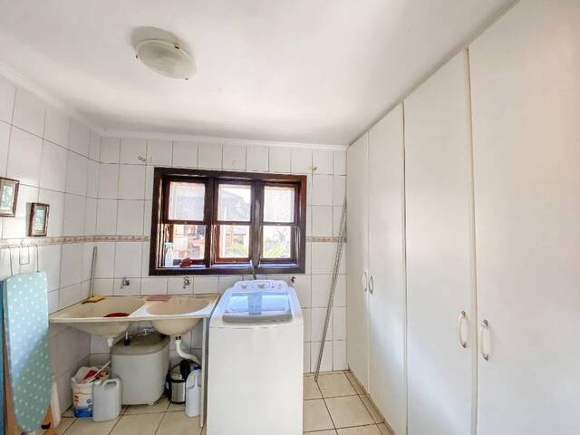 Sobrado para Venda em Atibaia - 4