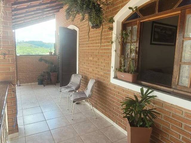 Casa para Venda em Atibaia - 2