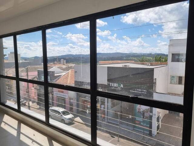 Salão Comercial para Locação em Atibaia - 4