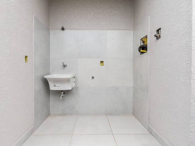 Casa para Venda em Atibaia - 3