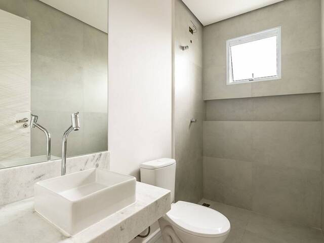 Casa para Venda em Atibaia - 4