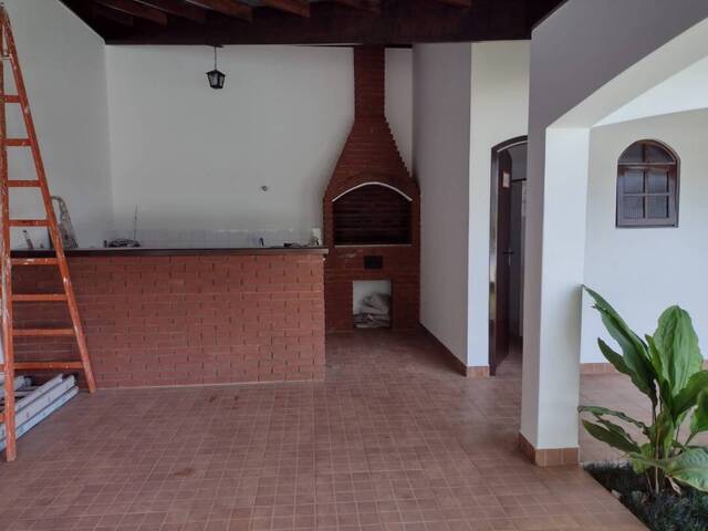 Casa para Venda em Bom Jesus dos Perdões - 5