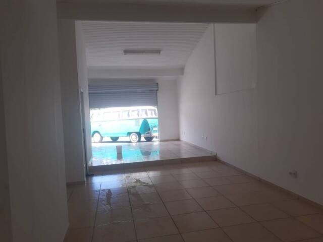 Salão Comercial para Locação em Atibaia - 4