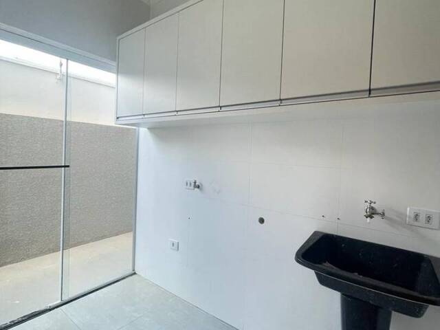 Casa para Venda em Bom Jesus dos Perdões - 3