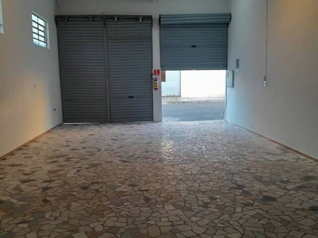 Salão Comercial para Locação em Atibaia - 4