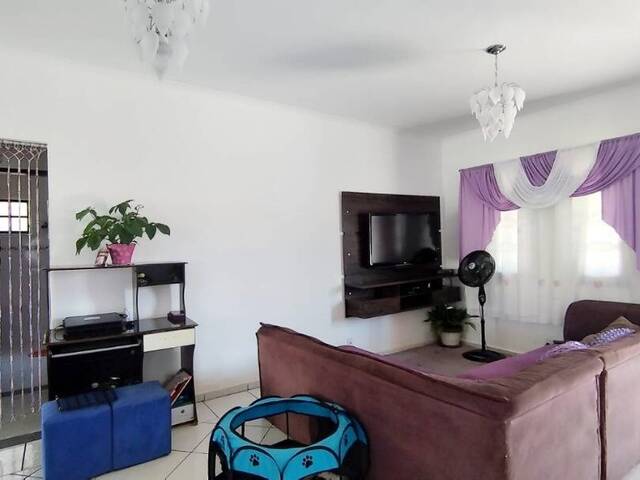 Casa para Venda em Atibaia - 2