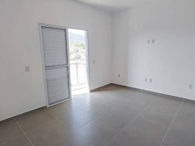 Sobrado para Venda em Atibaia - 2