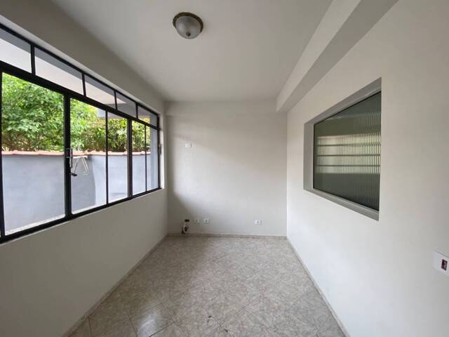 Sobrado para Locação em Atibaia - 3