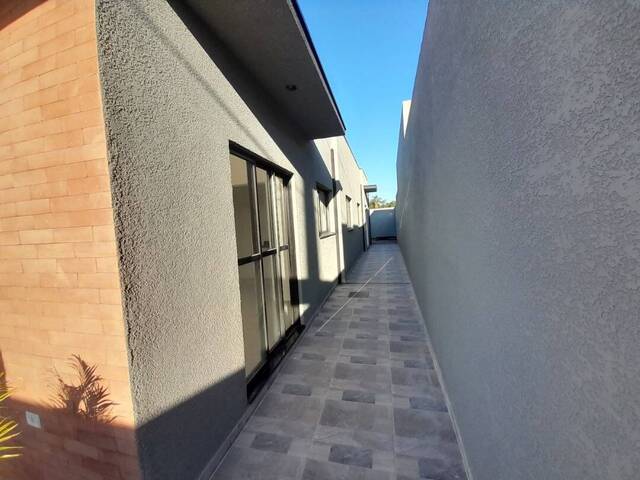 Casa para Venda em Atibaia - 3