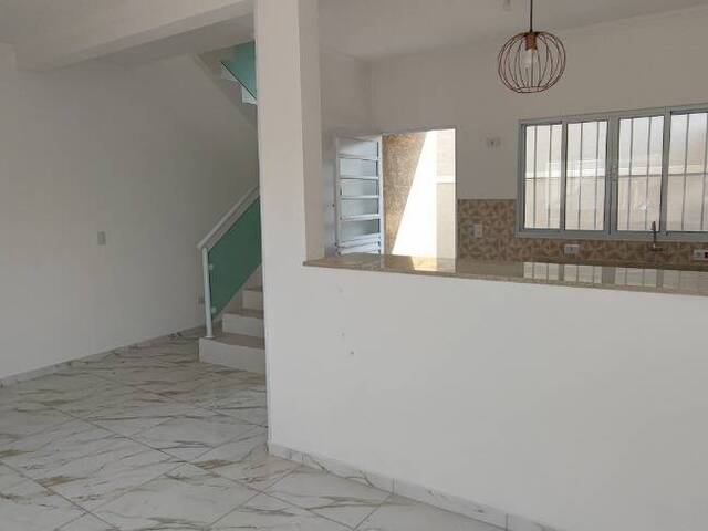 Sobrado para Venda em Atibaia - 4