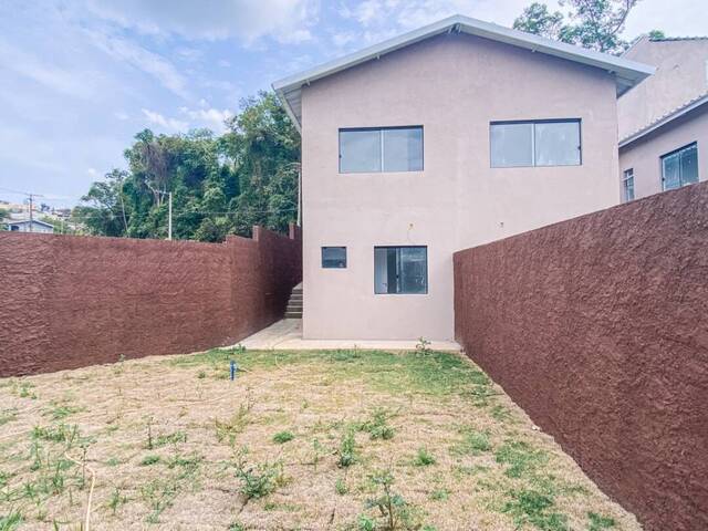 Sobrado para Venda em Atibaia - 2