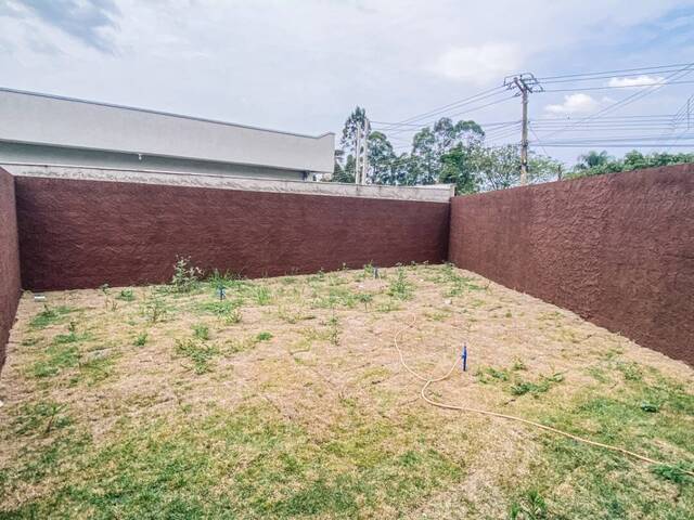 Sobrado para Venda em Atibaia - 3