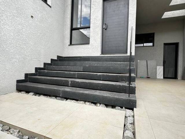 Casa para Venda em Atibaia - 2