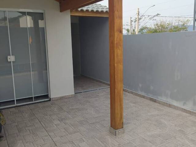 Sobrado para Venda em Bom Jesus dos Perdões - 2