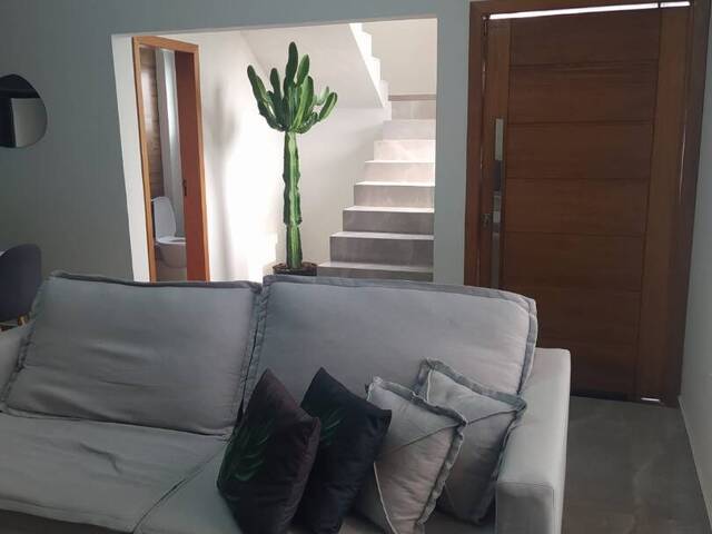 Sobrado para Venda em Bom Jesus dos Perdões - 5