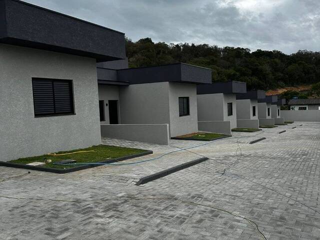 Casa em condomínio para Venda em Atibaia - 2