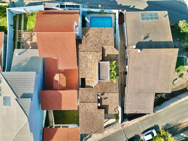 Casa para Venda em Atibaia - 2