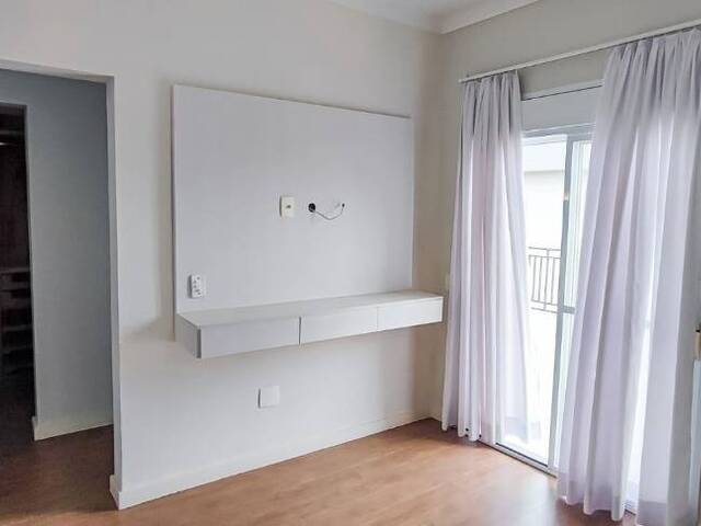 Sobrado para Venda em Atibaia - 3