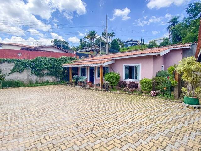 Casa para Venda em Atibaia - 2