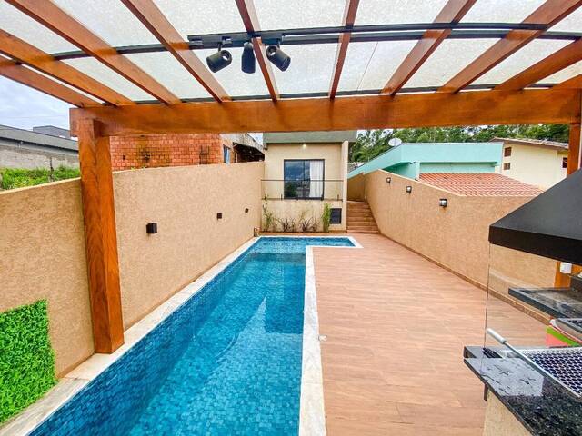 Casa para Venda em Atibaia - 3