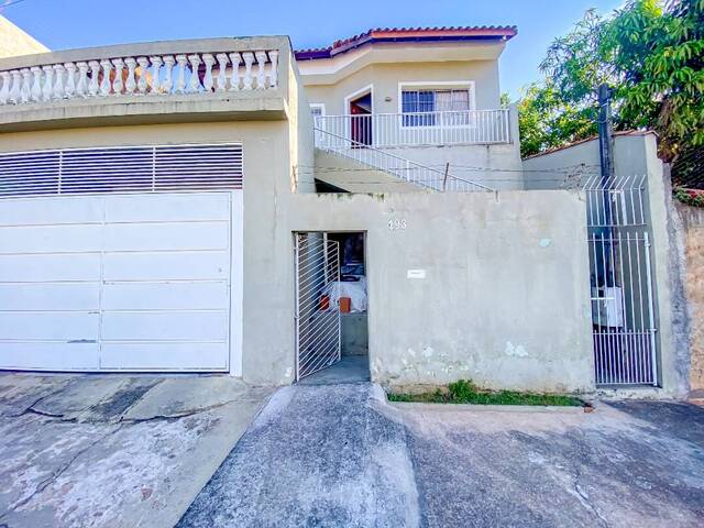 Casa para Venda em Bom Jesus dos Perdões - 3