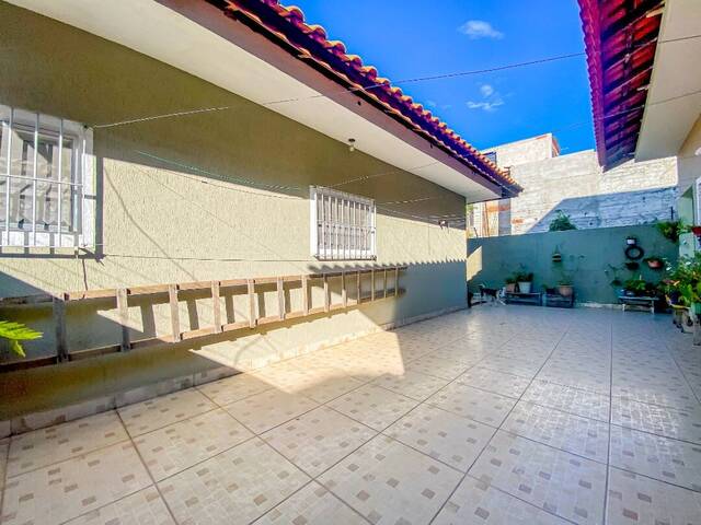 Casa para Venda em Bom Jesus dos Perdões - 4