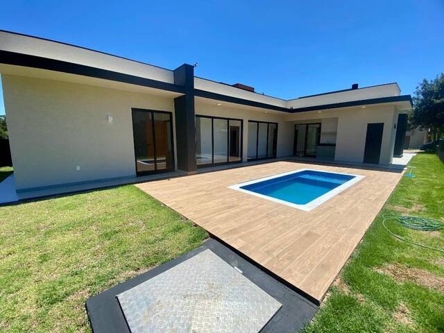 Venda em CONDOMINIO TERRAS DE SANTA CRUZ - Bragança Paulista