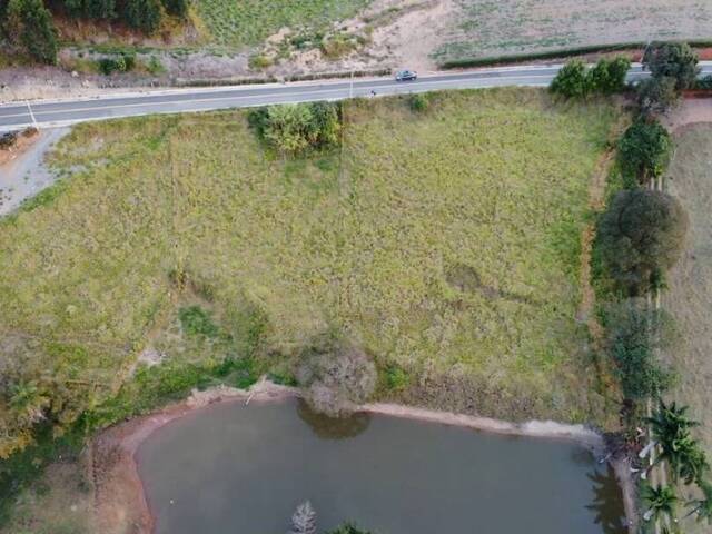 Terreno para Venda em Vargem - 4