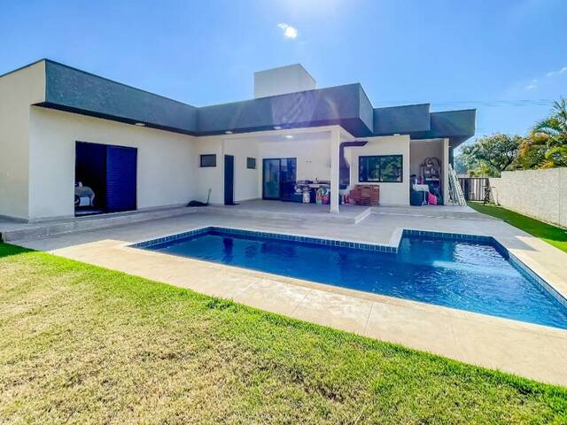 Casa em condomínio para Venda em Atibaia - 2