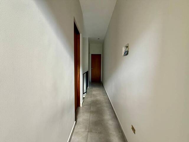 Sobrado para Venda em Atibaia - 2