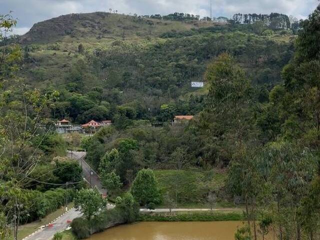 Venda em CONDOMINIO CANADA VILLAGE - Atibaia