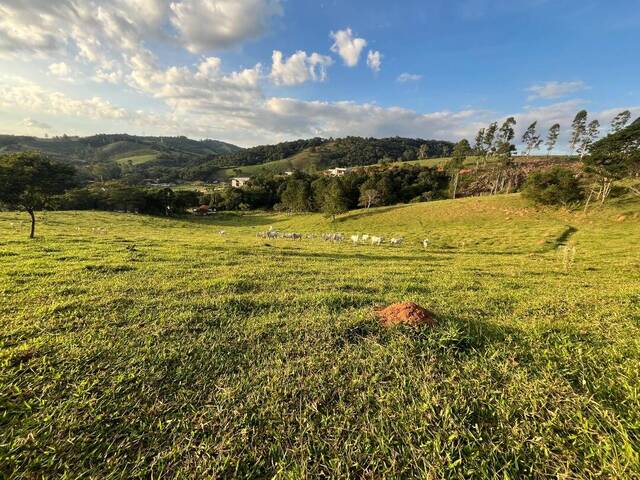 Venda em Cachoeira - Atibaia