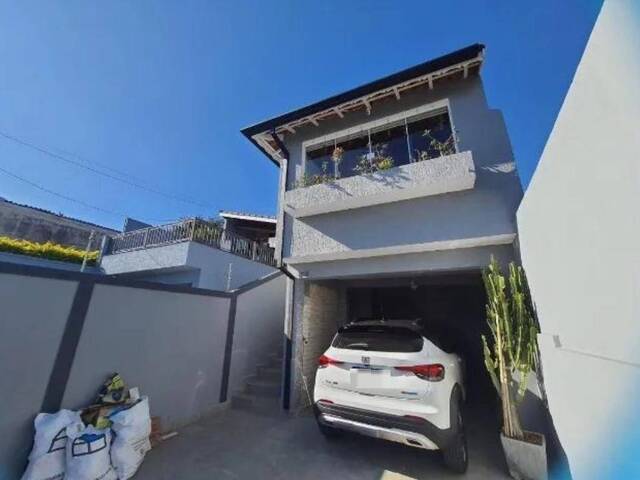 Casa para Venda em Atibaia - 2