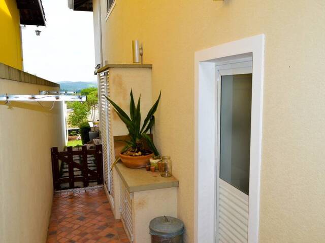 Casa para Venda em Atibaia - 2