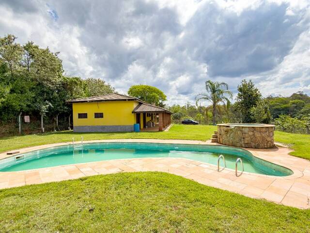 Chácara para Venda em Atibaia - 2