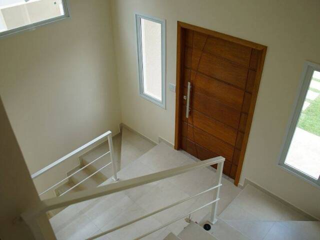 Sobrado para Venda em Atibaia - 3