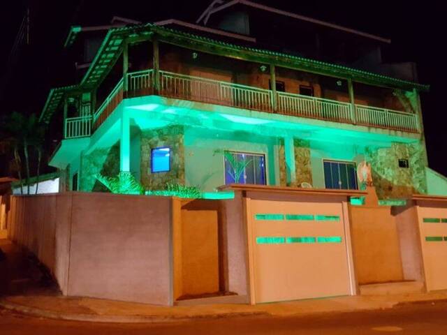 Sobrado para Venda em Atibaia - 3